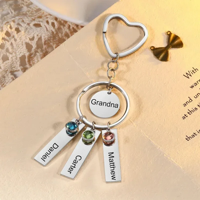 Best Jewelry Birthday Gifts for Son : Unique and Thoughtful Gift Ideas to Celebrate His Special Day Personalized Multi-Name Birthstone Heart Keychain High Quality Stainless Steel Horizontal Bar Keychain Father's Day Gift For Dad
